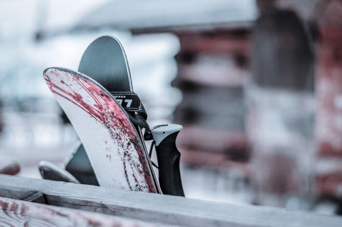 ski's laten waxen en slijpen voor koude winterdagen